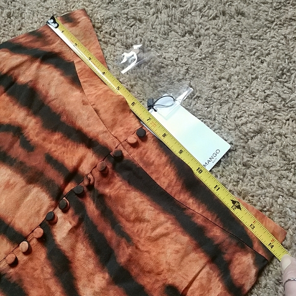 Tiger skirt..FIRM - Picture 11 of 11